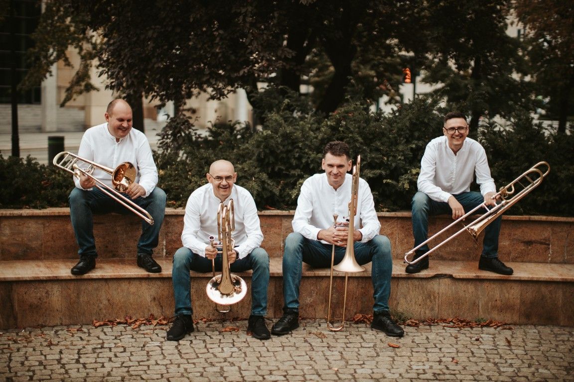 TrombQuartet Hero